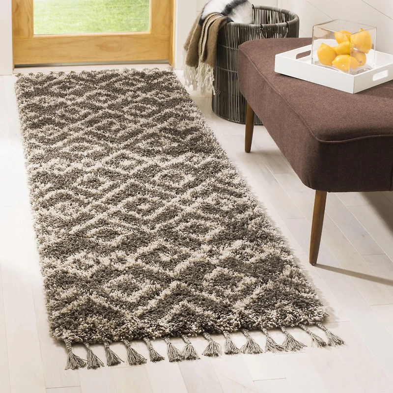 Safavieh Moroccan Fringe Shag Janella Geometric Area Rug
