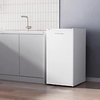 Hamilton Beach Mini Réfrigérateur 3,3 pi³ avec compartiment congélateur, réfrigérateur compact à porte simple, Energy Star, porte réversible, Blanc