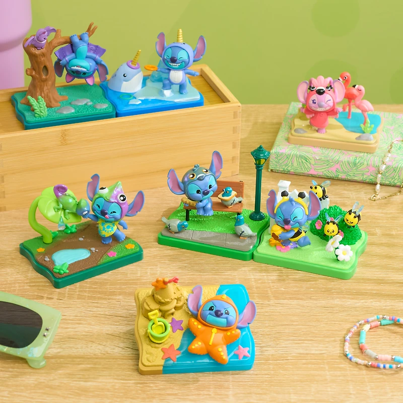 HAPPY HAUL Disney Stitch Goes Wild Scene Setters, Surprise Collectible Toy Figure in Blind Box with Scenic Base and Accessories, 8 cm Tall, Short-Run Drop, Ages 8 and up