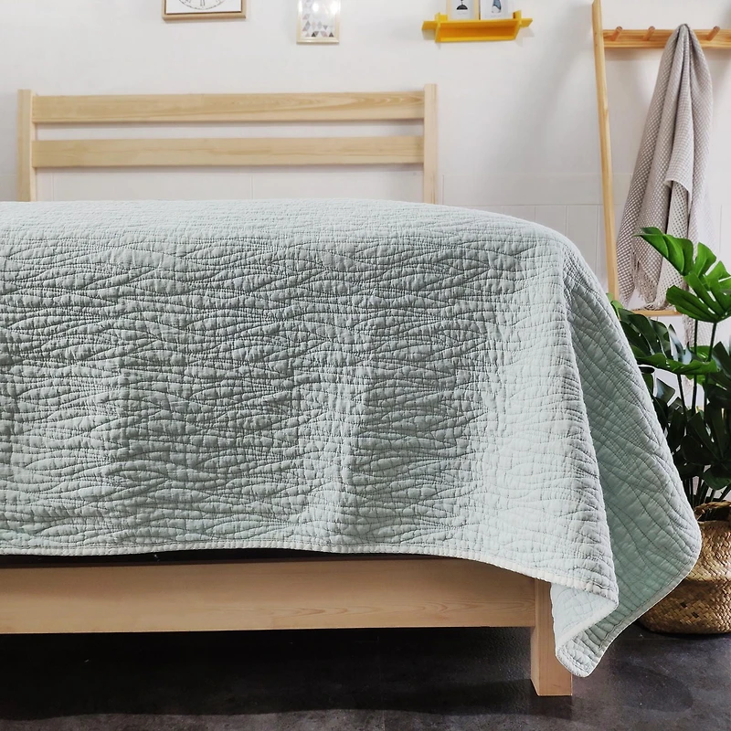 Gouchee Home Carson King Quilt Set – 3-Piece Mint Bedding Set, Stone-Washed Cotton with Wave Stitch Pattern, Soft All-Season Bedspread with Plush Fill & Matching Pillow Shams