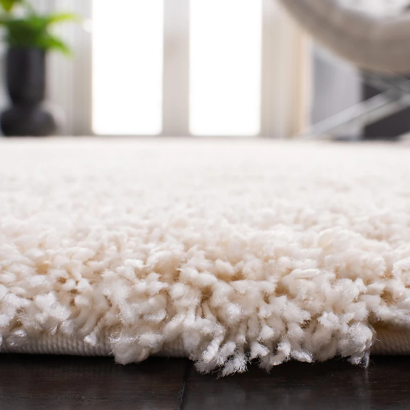 Safavieh California Solid Plush Shag Area Rug