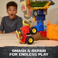 Monster Jam Smash & Bash Crash Course Playset, 16" Tower with 1:64 Monster Truck for Kids Ages 3 and up