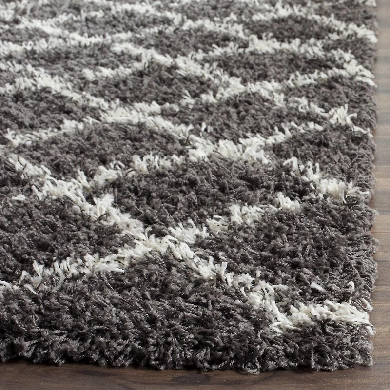 Safavieh Dallas Jerrie Tapis Géométrique Shag