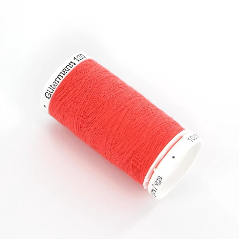 GÜTERMANN 120 Sew-All 100% Polyester Thread Spool, 274 m (300 yd)