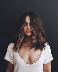 Kristin Ess Vaporisateur Texturisant pour Cheveux de Coiffage à Sec à Finition Sèche pour Volume + Texture, Fixatif Texturisant Sec à Tenue Légère, Fini Mat Doux