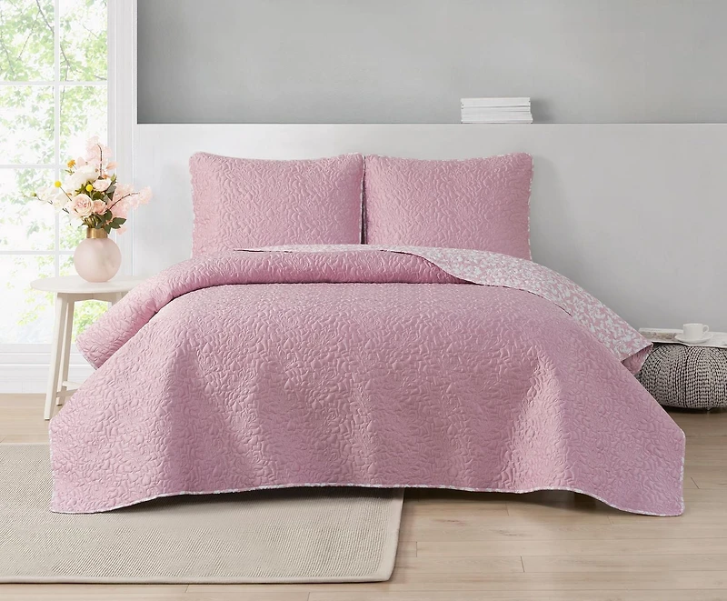 Valerie 3 Piece Reversible Quilt Set