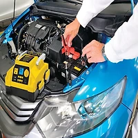 L'aide-démarrage de 1200 ampere pic Everstart  tout-en-un