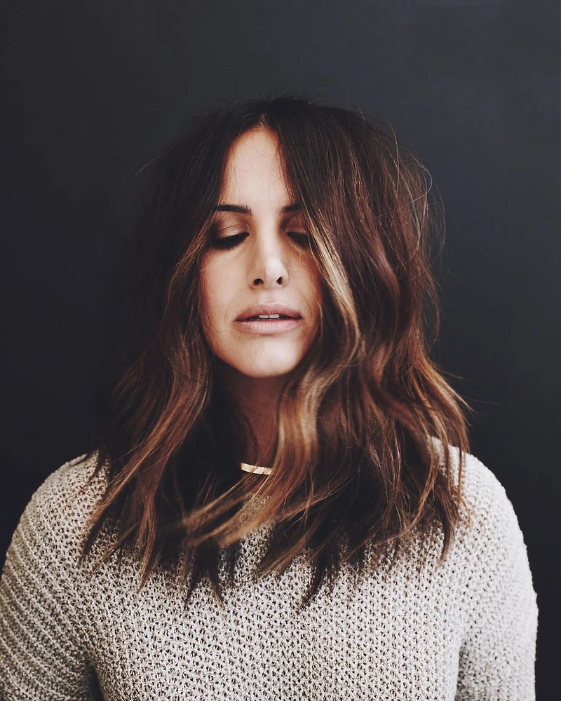 Kristin Ess Hair Dry Finish Working Texture Hair Spray for Volume + Texture, Light Hold Dry Texturizing Hairspray, Soft Matte Finish