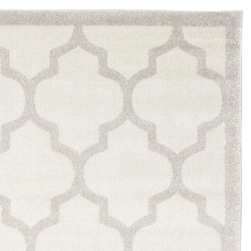Safavieh Amherst Roderick Geometric Area Rug
