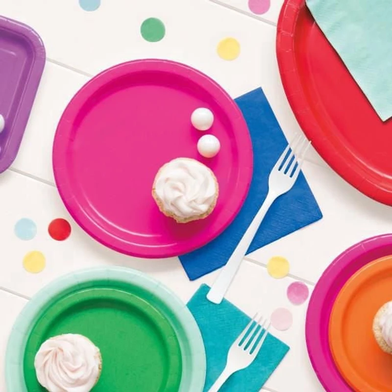 Unique Industries' Hot Pink Round 9" Dinner Plates, 20ct