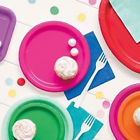Unique Industries' Hot Pink Round 9" Dinner Plates, 20ct