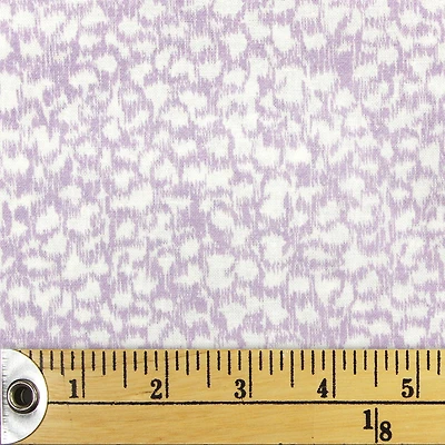 Fabric Creations fat quarter Pre-Cut, blanc & violet Abstract Cheetah Spots - 46 cm (18 in) × 53 cm (21 in) (45 × 53 cm (20.9 in))