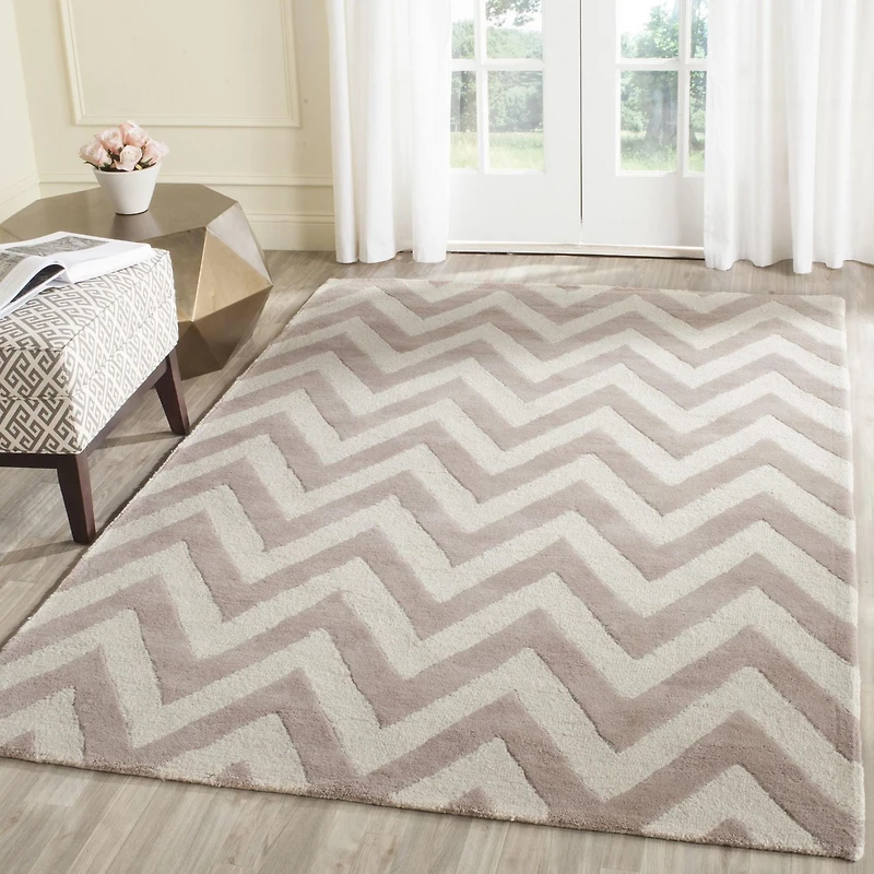 Safavieh Cambridge Kaitlyn Zig Zag Stripes Area Rug