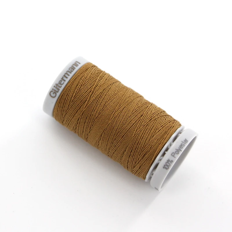 GÜTERMANN Extra Strong Polyester Thread 100 m (109.4 yd) No. 40