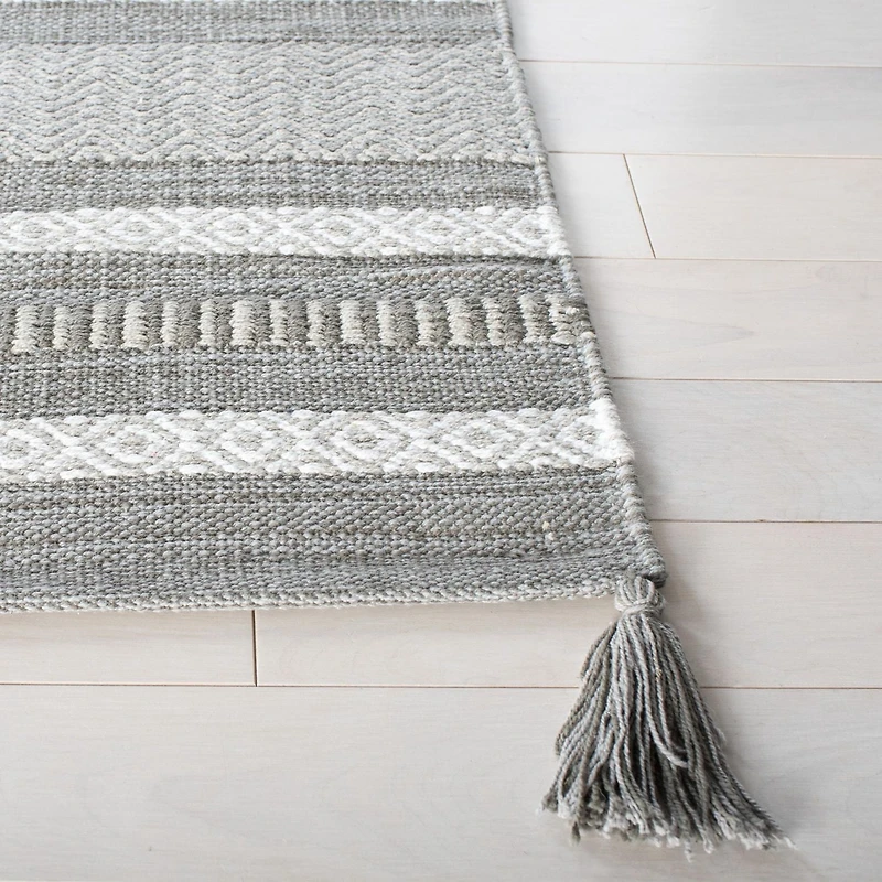 Safavieh Montauk Jobeth Striped Soft Braided Area Rug