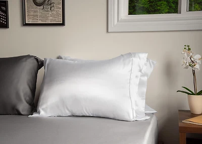 Taie d'oreiller en satin Beautiful Dream 2Pack White King