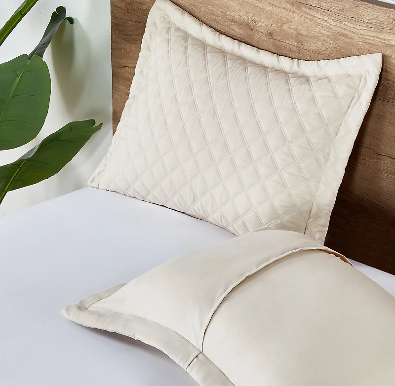 Mainstays All in One Lightweight Quilt Set and Sheet Set -7 Piece, King, Beige