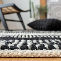 SAFAVIEH Natura Carly Geometric Braided Wool Area Rug