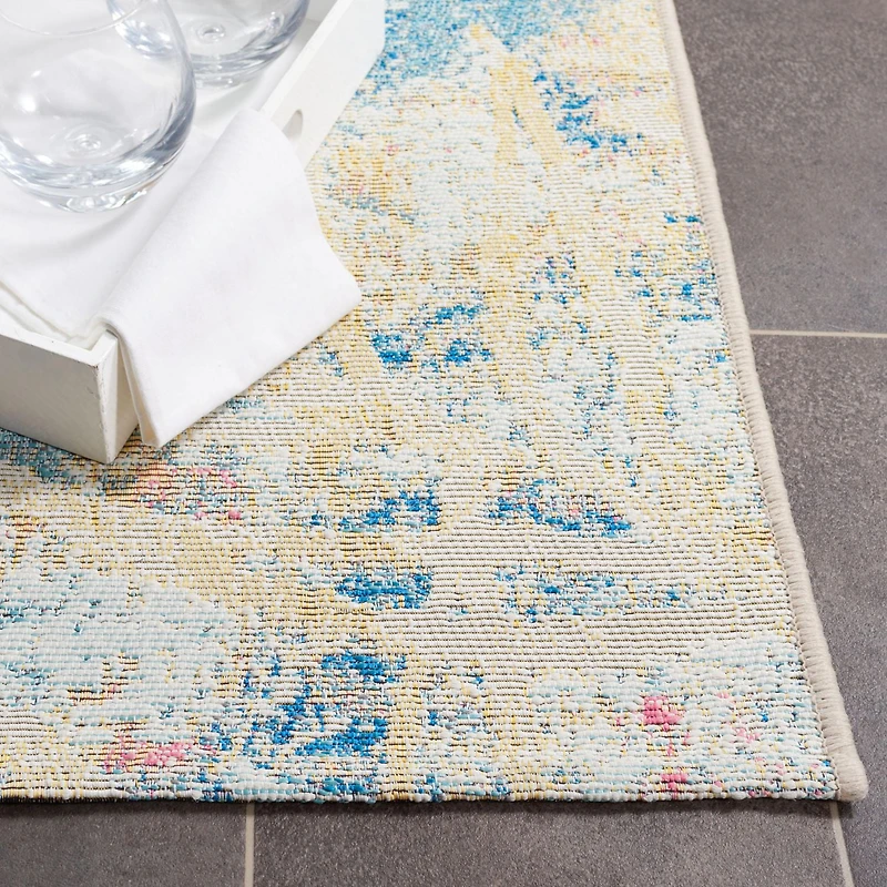SAFAVIEH Barbados Tobon Floral Indoor/Outdoor Area Rug