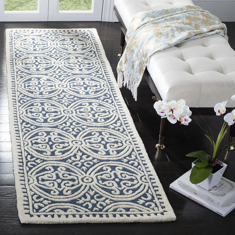 SAFAVIEH Cambridge Leslie Geometric Area Rug