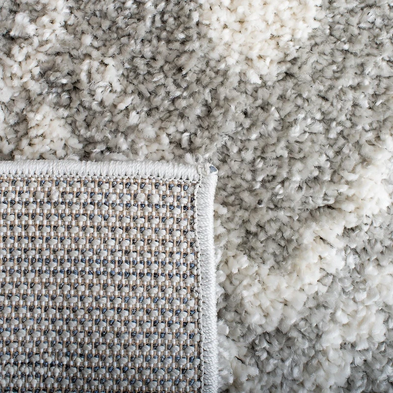 SAFAVIEH Berber Vana Geometric Shag Area Rug