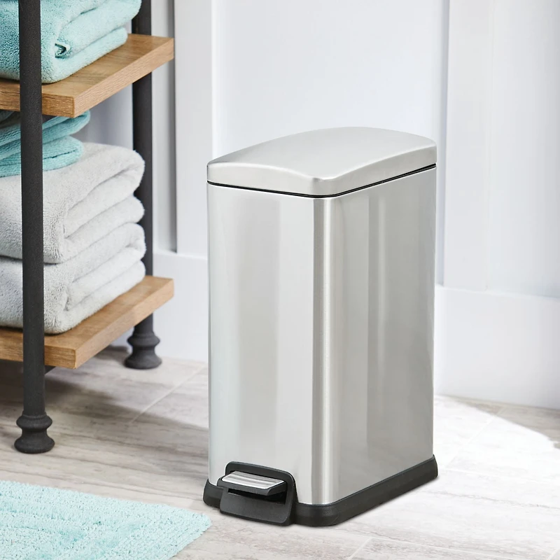 Hometrends 15 Liter Stainless Steel Hands Free Bathroom Trash Can, Durable Foot Pedal, Fingerprint-proof stainless steel finish Wastebasket