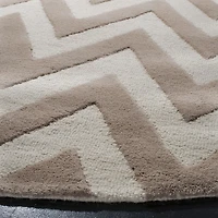 Safavieh Cambridge Kaitlyn Zig Zag Stripes Area Rug