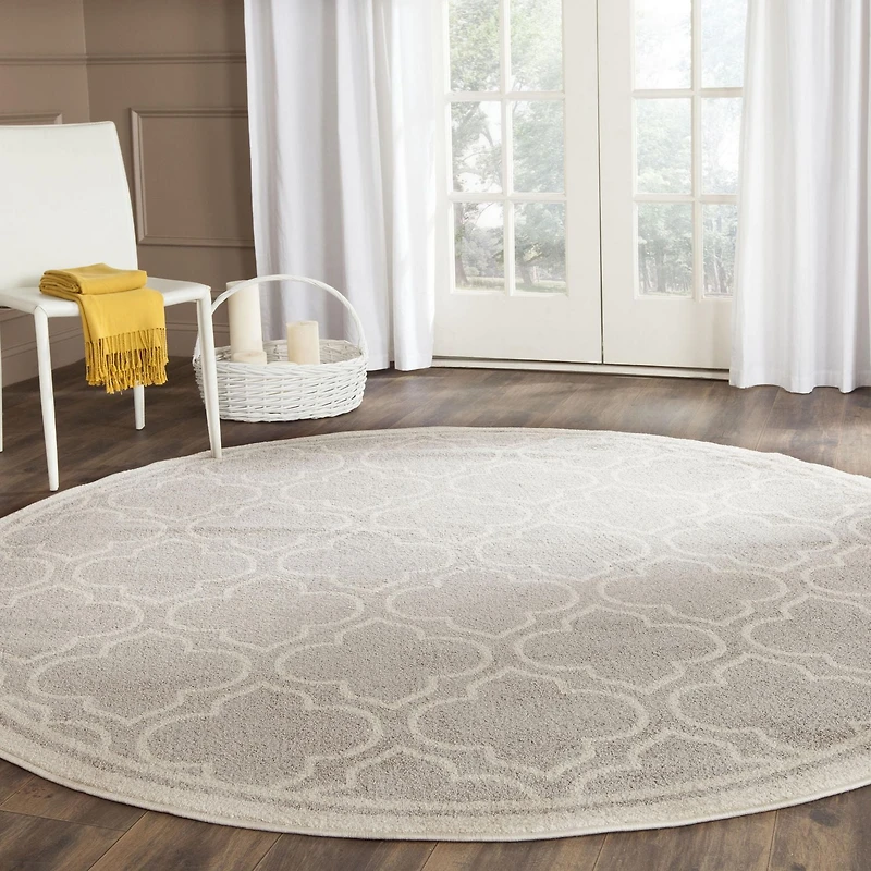 Safavieh Amherst Wilson Geometric Area Rug