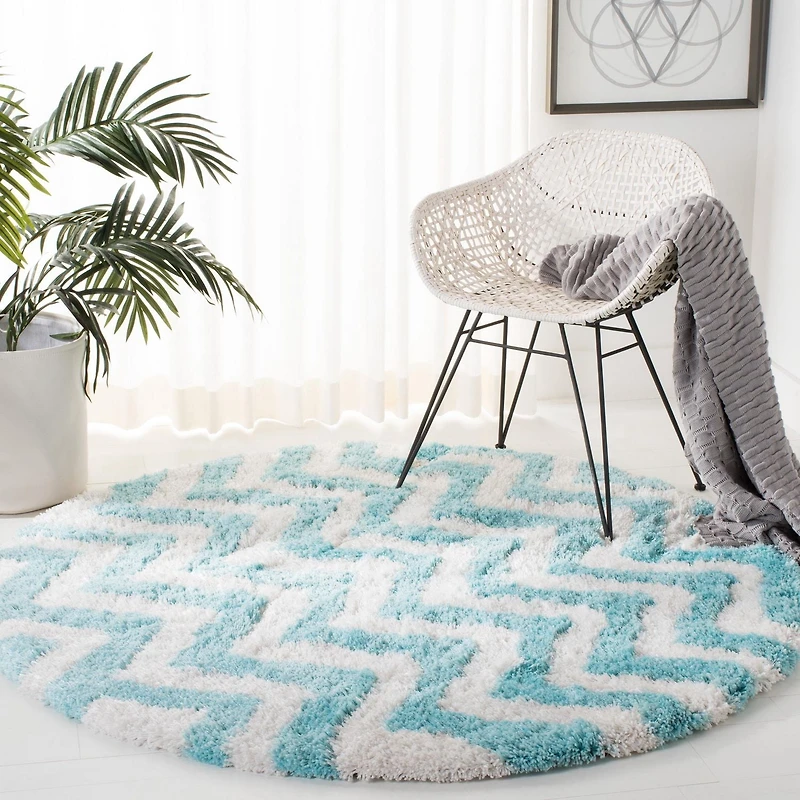 Safavieh Barcelona Carmella Zigzag Stripes Shag Area Rug