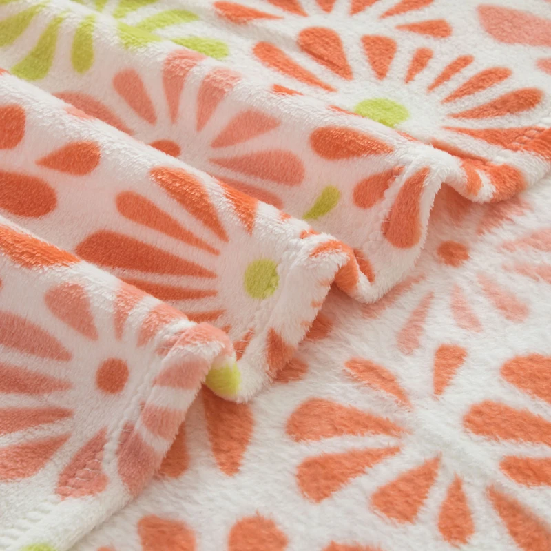 Mainstays Plush Throw Blanket Retro