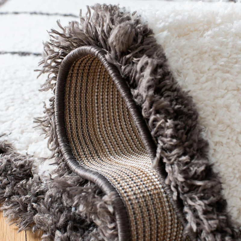 Safavieh Carmella Chase Aztec Fringe Shag Area Rug