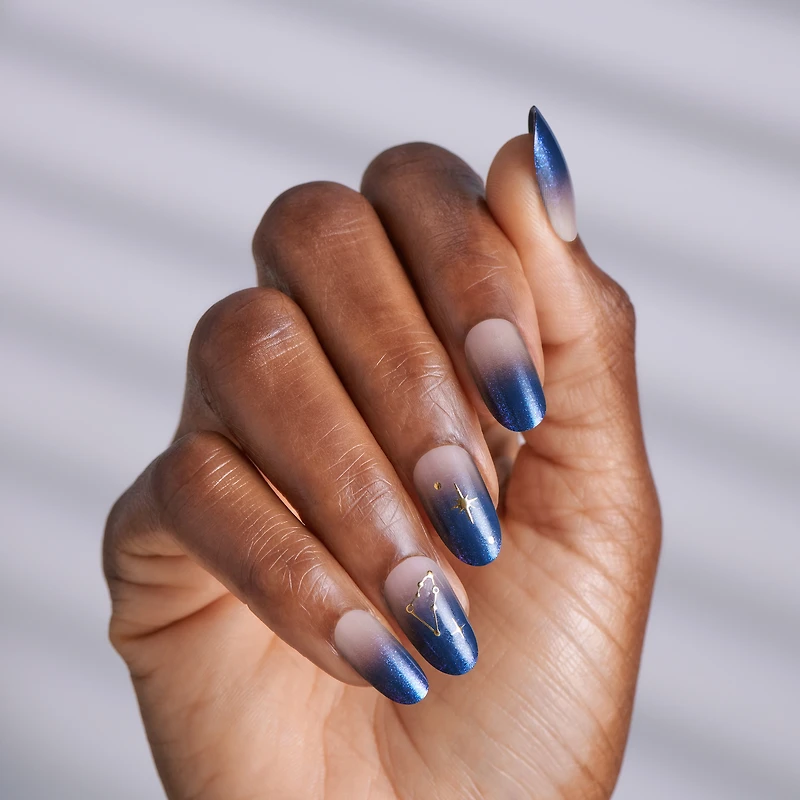 Kiss - Voguish Fantasy - 28 Nails - Medium - Almond