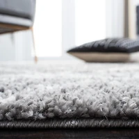 SAFAVIEH Berber Avery Geometric Diamonds Shag Area Rug