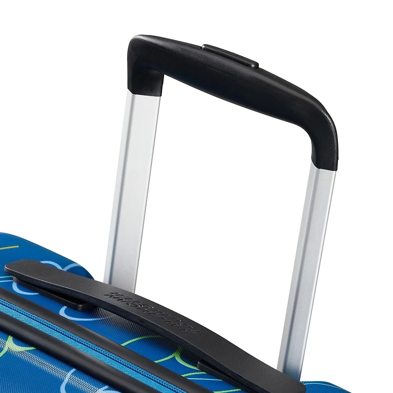 American Tourister Disney Wavebreaker Spinner Medium