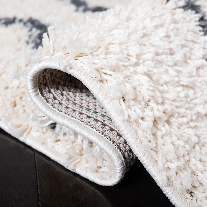 Safavieh Venus Carleen Tapis Chevron Shag