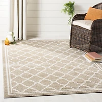 SAFAVIEH Amherst Trina Geometric Area Rug