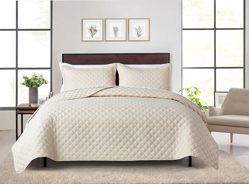 Mainstays All in One Lightweight Quilt Set and Sheet Set -7 Piece, King, Beige