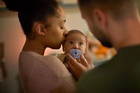 Suce Philips Avent Soothie Heart, 0 à 3 mois, couleurs variées, emb. de 2, SCF099/00