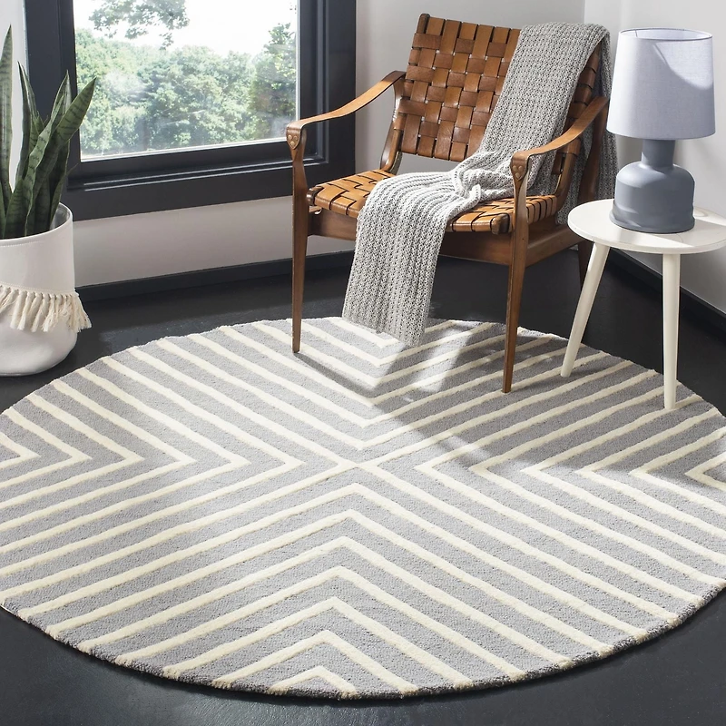 Safavieh Cambridge Lilly Diamond Stripes Area Rug