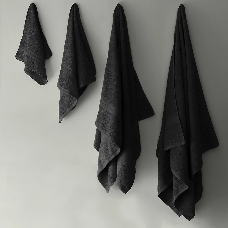 Mainstays Basics Solid Bath Towel