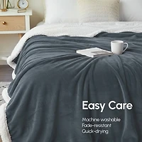 Beddora Couverture de Luxe en Flanelle Sherpa – 50” x 60” – Ultra-Douce & Chaude – 450 GSM Polaire Réversible – Couverture d'Hiver Confortable pour Canapé Ou Lit – Gris