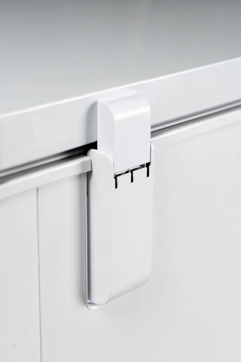 Danby DCF050A6WM Modèle carré de congélateur coffre 5.0 cu. ft. DOE en Blanc