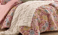 Mainstays 50x70 Ruched Throw, White.