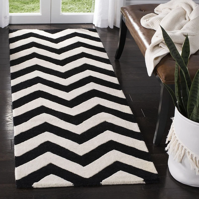 Safavieh Chatham Jake Zigzag Stripes Area Rug