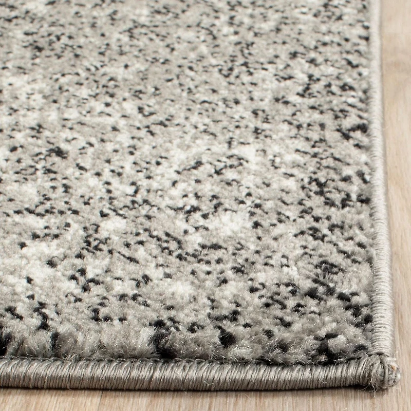 Safavieh Evoke Trena Traditional Area Rug
