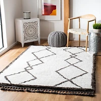Safavieh Carmella Chase Tapis Géométrique Shag