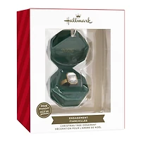 Hallmark ORNAMENT RSN PREM ENGAGEMENT