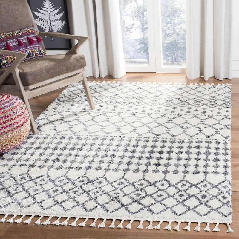 Safavieh Berber Fringe Phillip Aztec Shag Area Rug