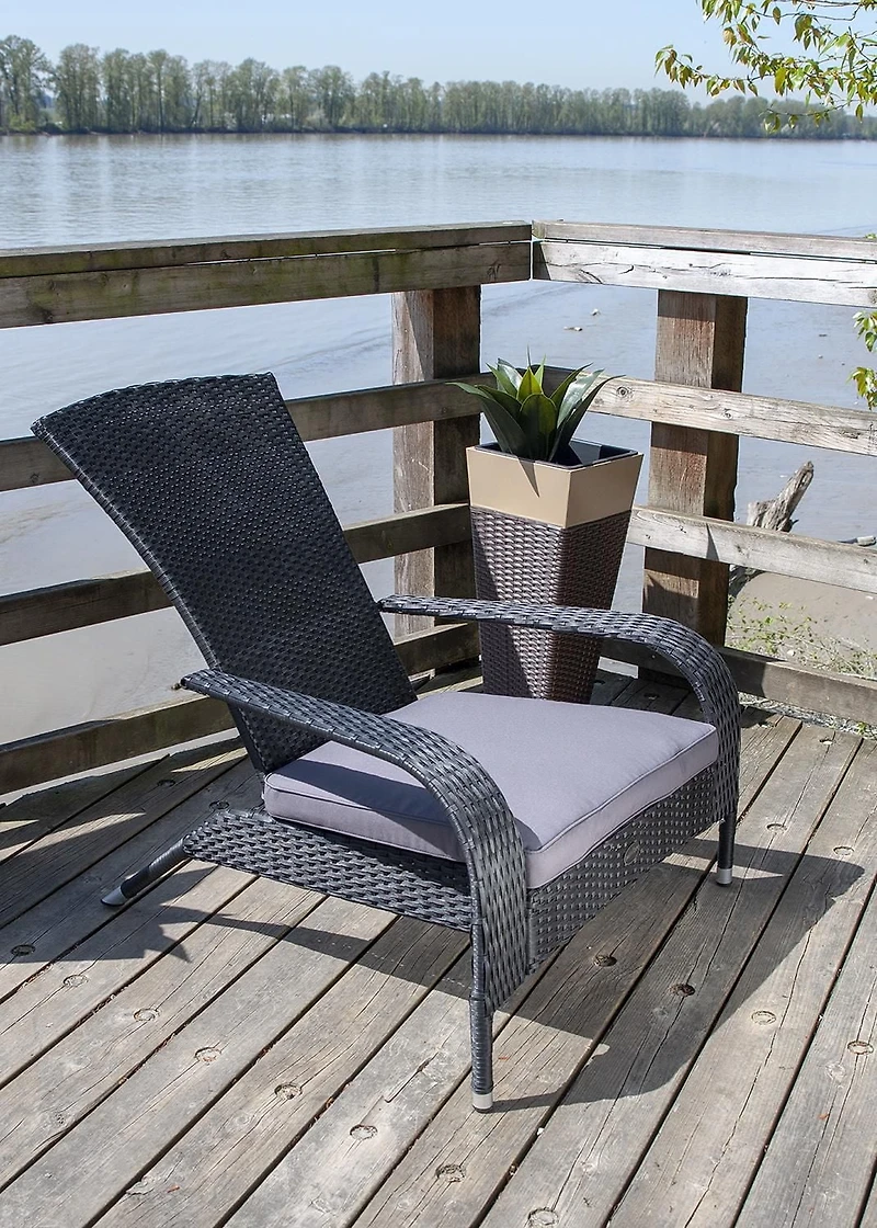 Patioflare Wicker Muskoka Chair