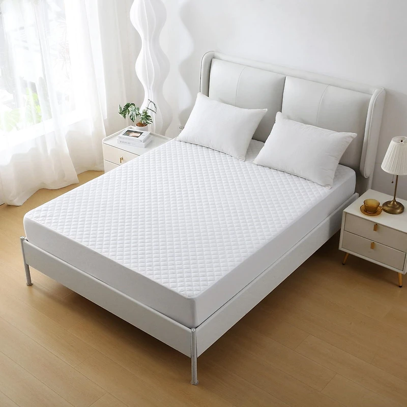 Marina Decoration Premium Luxury Ultra Soft Quilted Waterproof All Season Bedding Mattress Cover Protector Fitted Mattress Pad, Deep Pocket Fits Up to 16 Inch